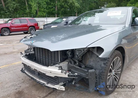 2020 BMW 530I xDrive z USA, uszkodzony, nr VIN WBAJR7C01LCD65529